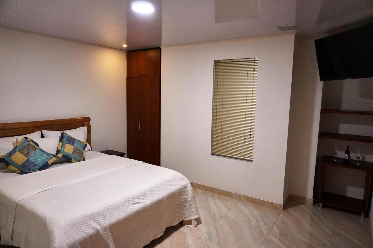 Hotel 80 Real Tenjo Bagian luar foto