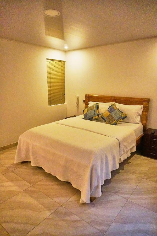 Hotel 80 Real Tenjo Bagian luar foto