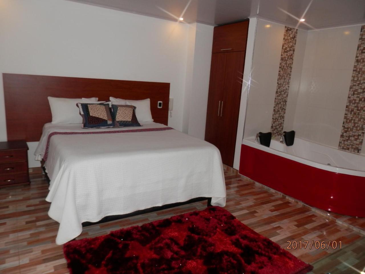 Hotel 80 Real Tenjo Bagian luar foto