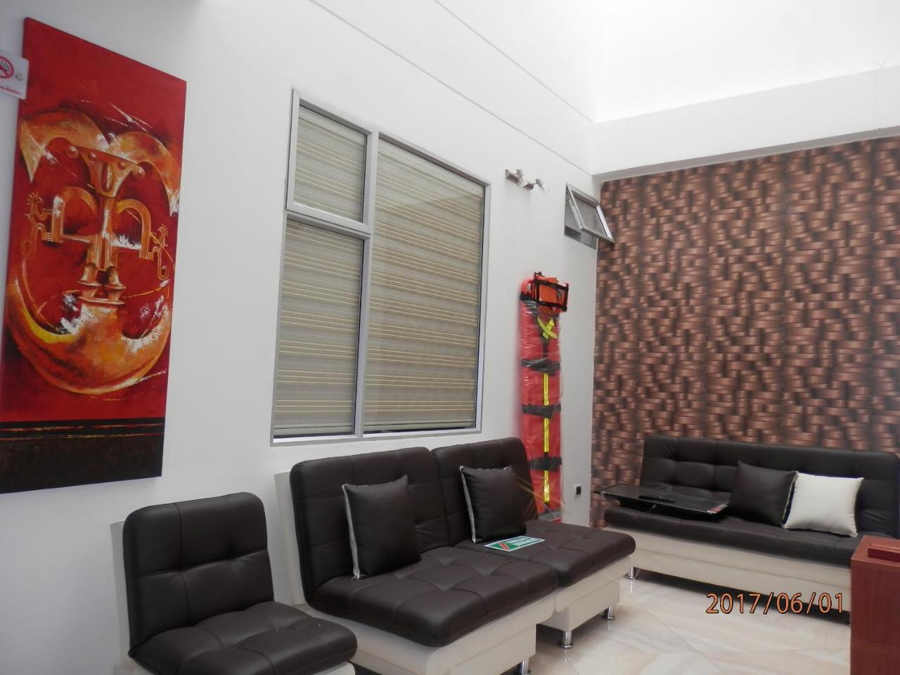 Hotel 80 Real Tenjo Bagian luar foto
