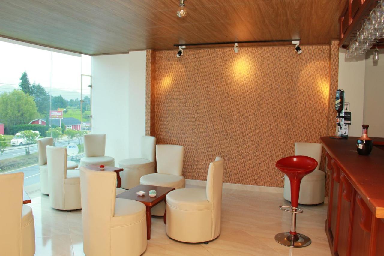 Hotel 80 Real Tenjo Bagian luar foto